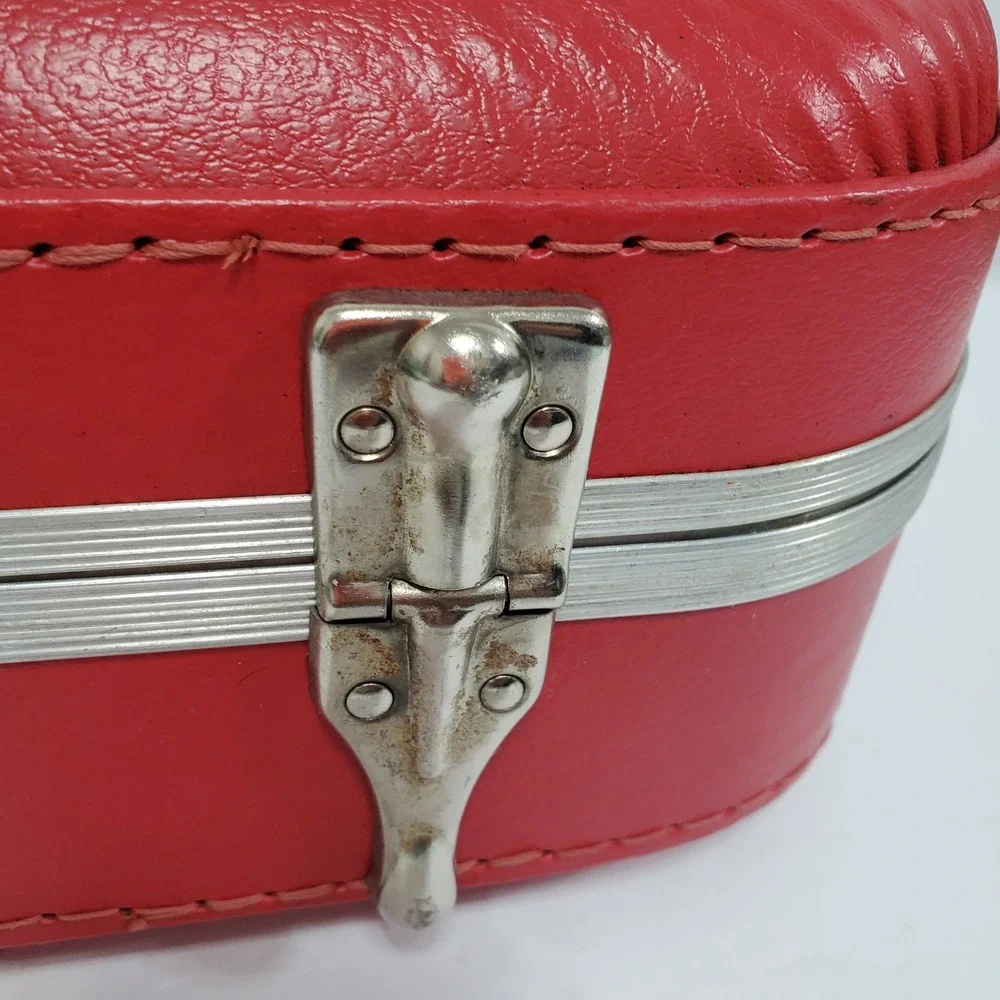 N/A vintage red
